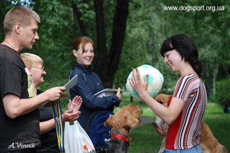 Великий приз для маленького собачки